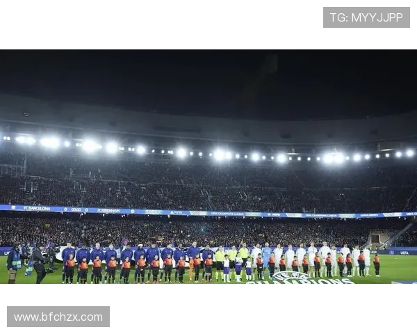 西媒：巴萨在和乌奈-埃尔南德斯谈续约，其合同赛季末到期